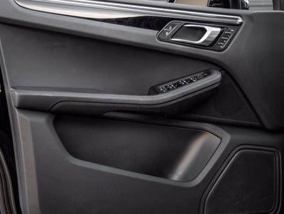 2023 Porsche Macan Macan
