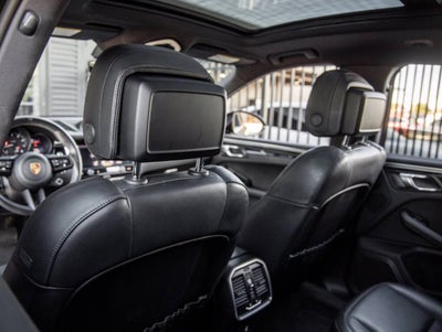 2023 Porsche Macan Macan