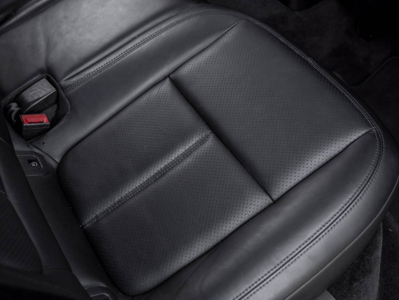 2023 Porsche Macan Macan