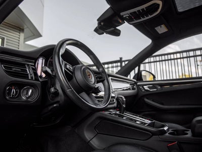2023 Porsche Macan Macan