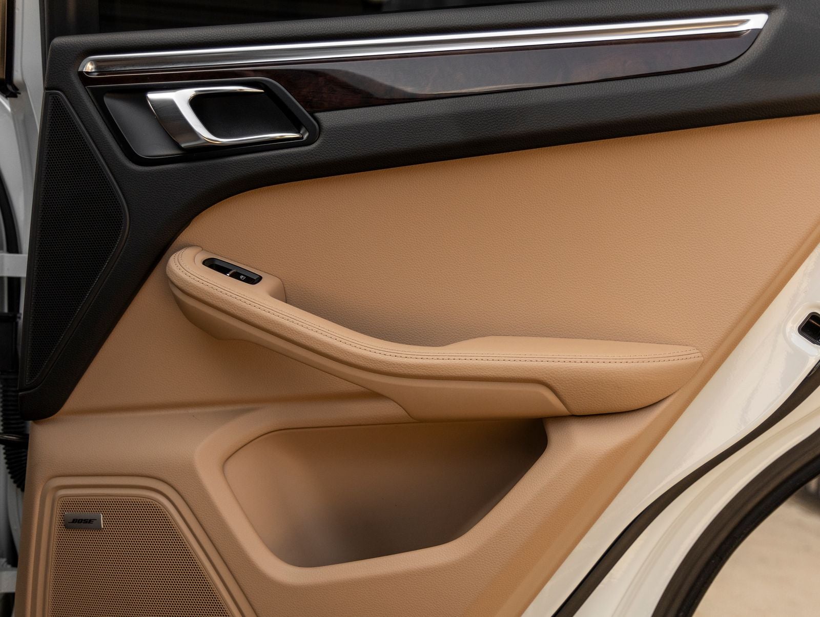 2024 Porsche Macan Macan (MY24)