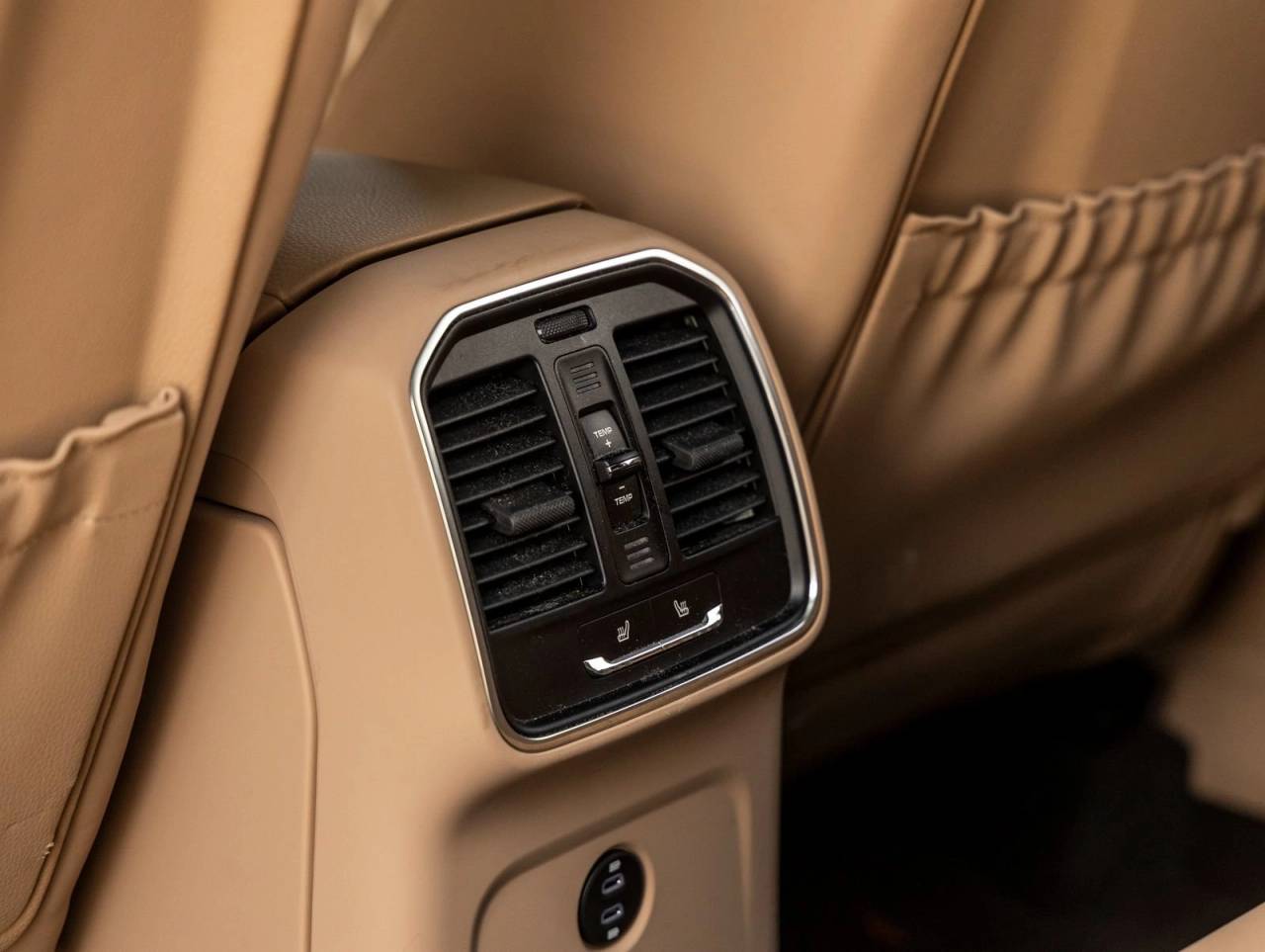 2024 Porsche Macan Macan (MY24)