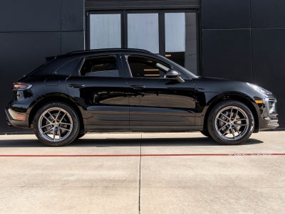 2024 Porsche Macan Macan (MY24)