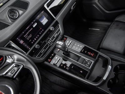 2024 Porsche Macan Macan (MY24)