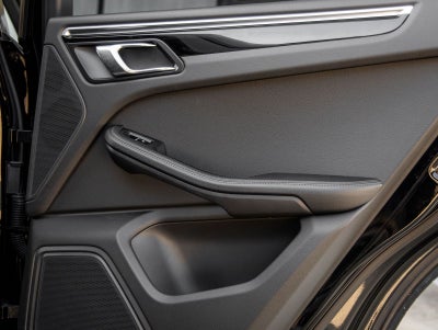 2024 Porsche Macan Macan (MY24)