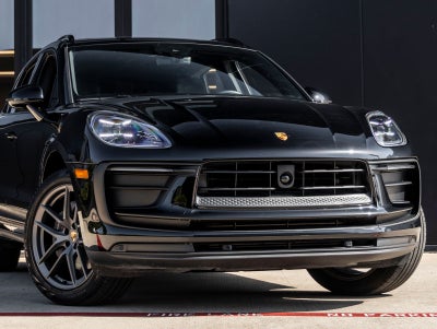 2024 Porsche Macan Macan (MY24)