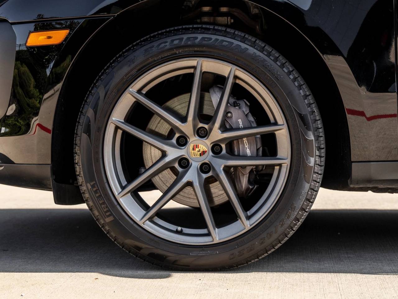2024 Porsche Macan Macan (MY24)