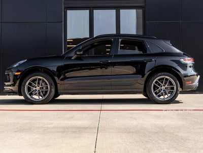 2024 Porsche Macan Macan (MY24)