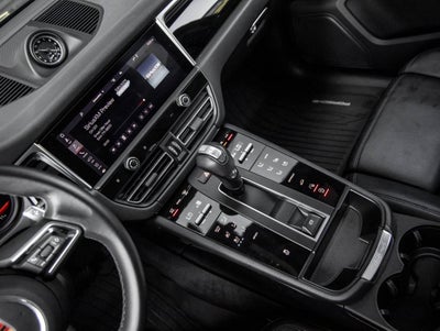 2024 Porsche Macan Macan (MY24)