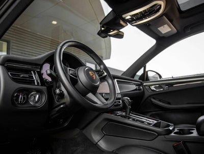 2024 Porsche Macan Macan (MY24)