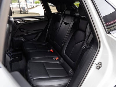 2025 Porsche Macan AWD