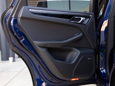 2025 Porsche Macan Macan