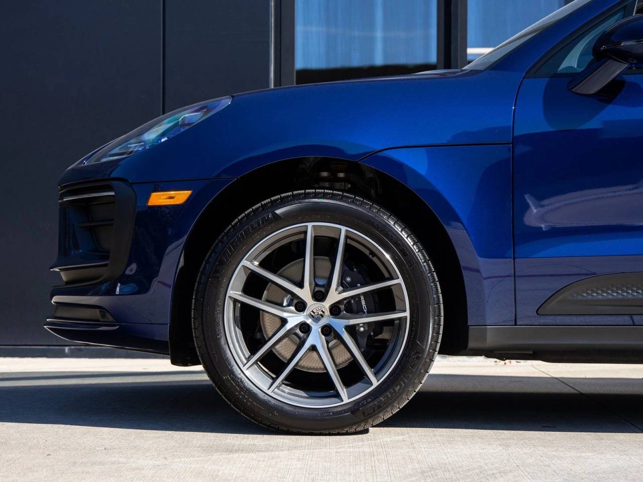 2026 Porsche Macan Macan