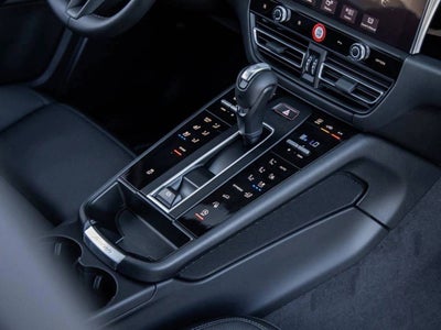 2026 Porsche Macan Macan