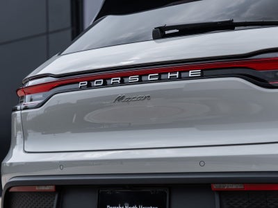 2026 Porsche Macan AWD