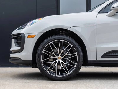 2026 Porsche Macan AWD