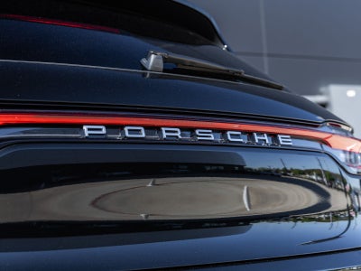 2026 Porsche Macan Macan
