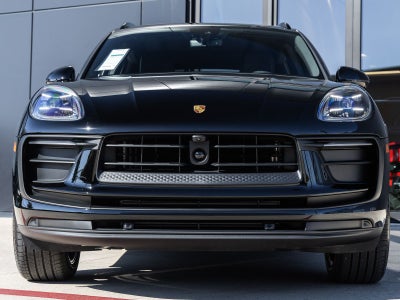 2026 Porsche Macan Macan
