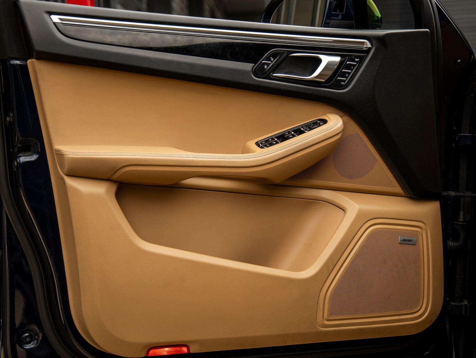 2017 Porsche Macan Macan