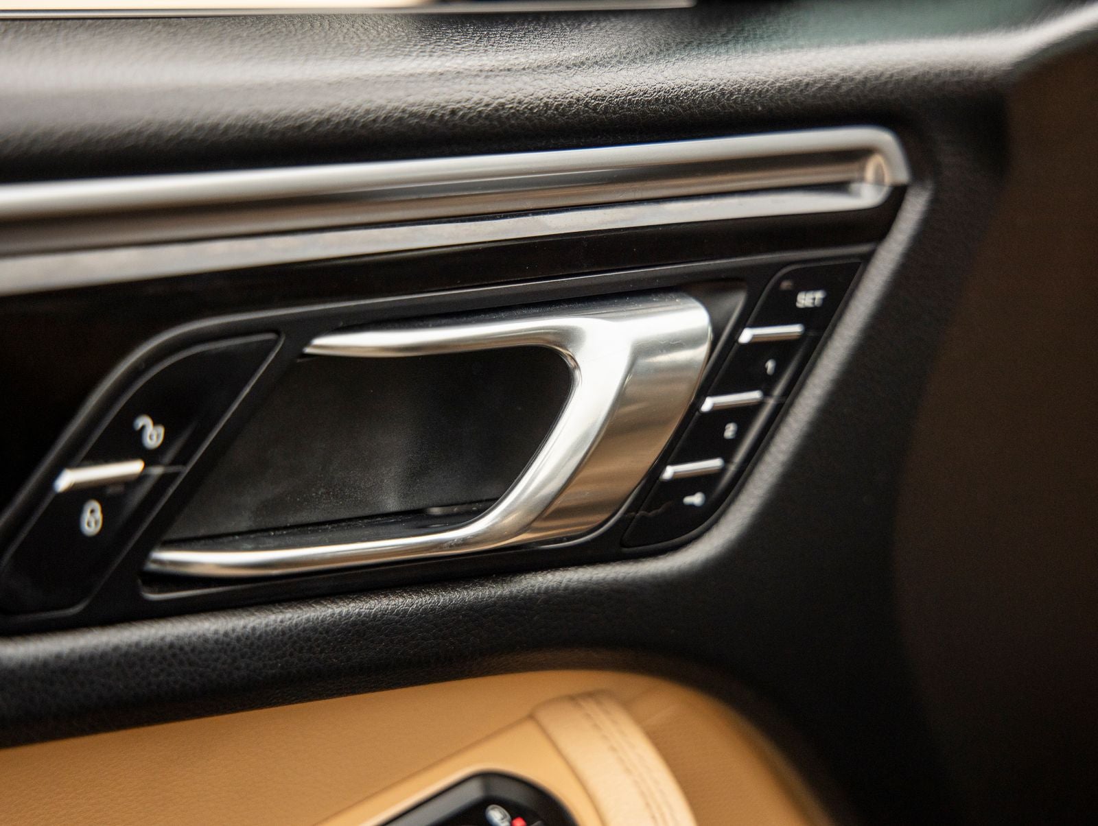 2017 Porsche Macan Macan