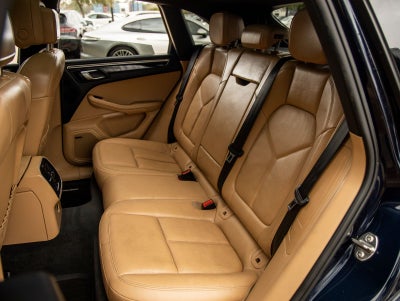 2017 Porsche Macan Macan