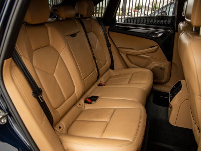 2017 Porsche Macan Macan