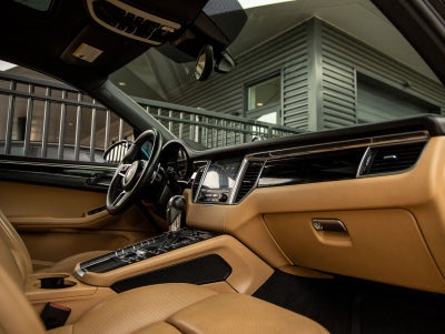 2017 Porsche Macan Macan