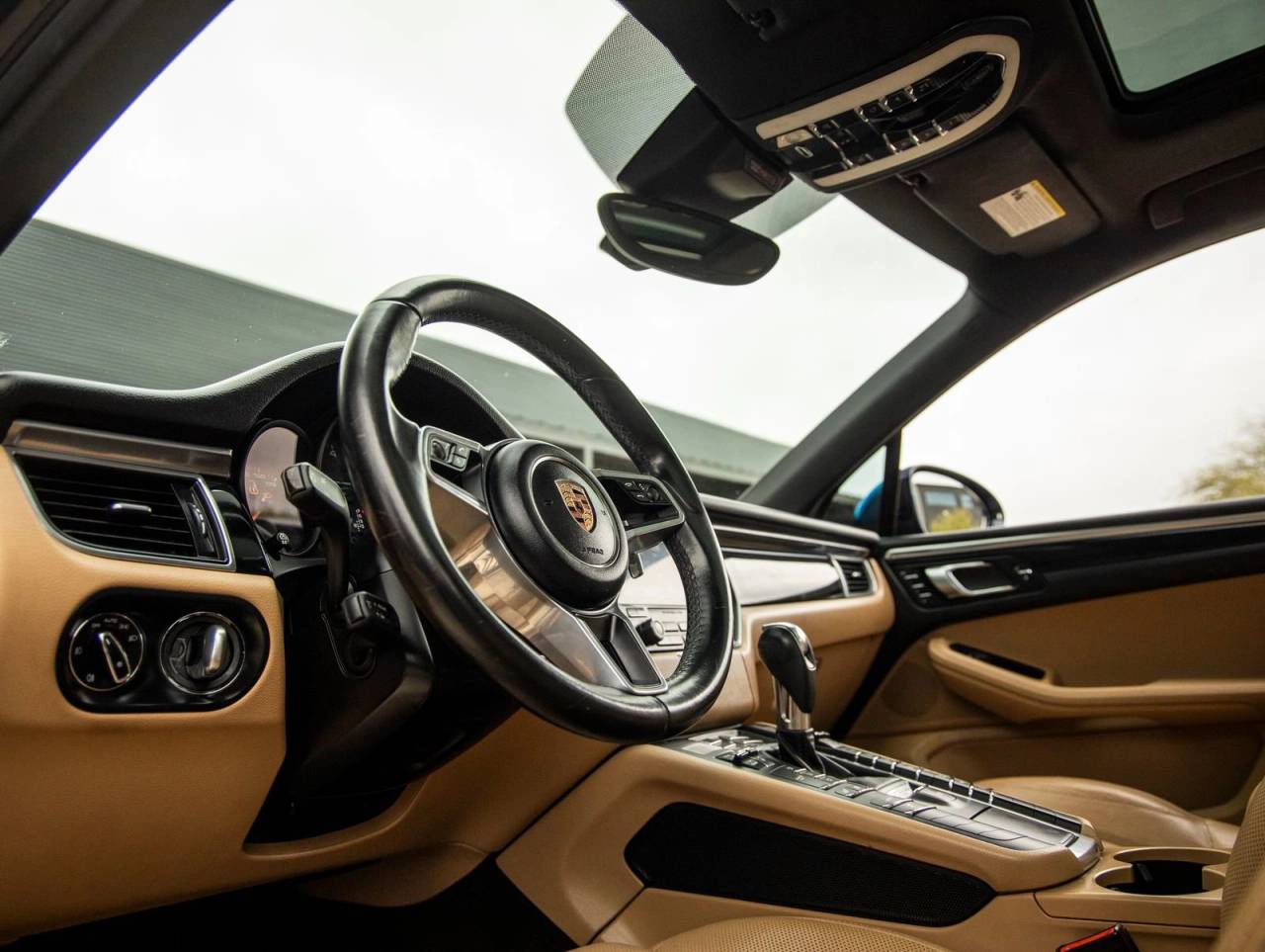 2017 Porsche Macan Macan