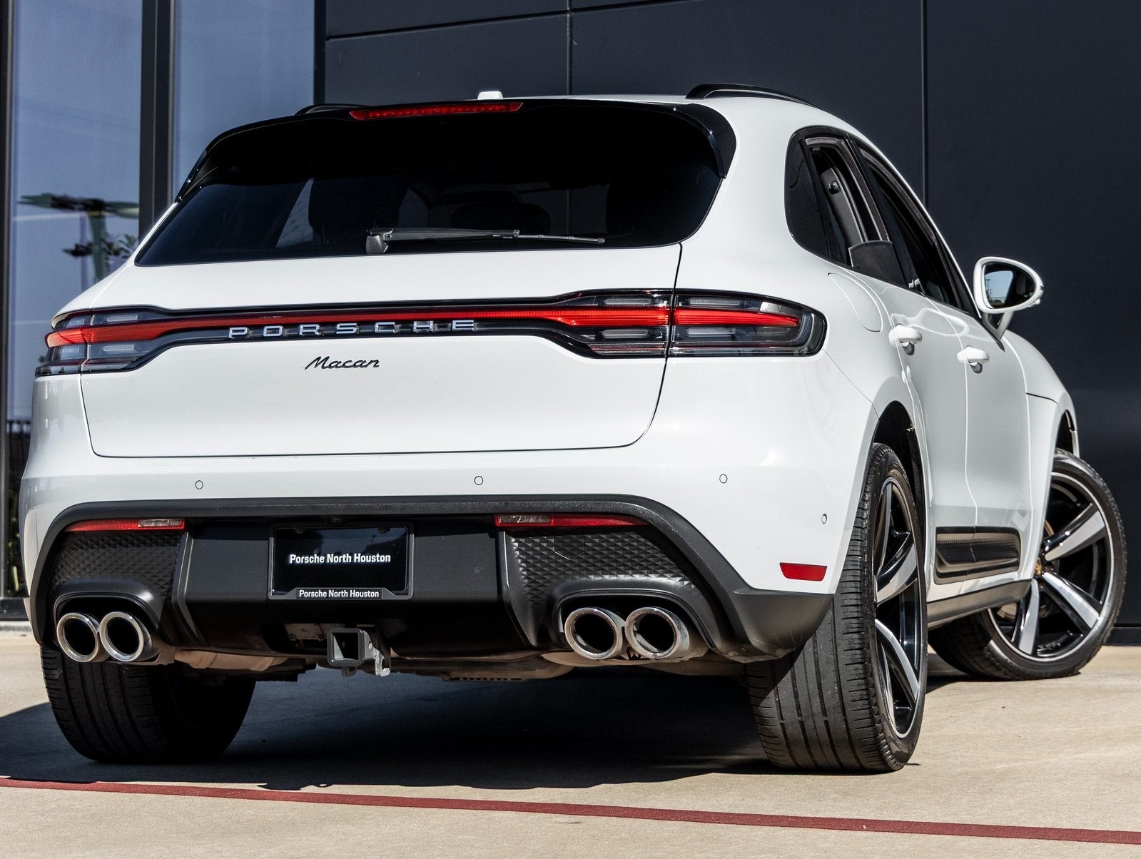 2023 Porsche Macan Macan (MY23)
