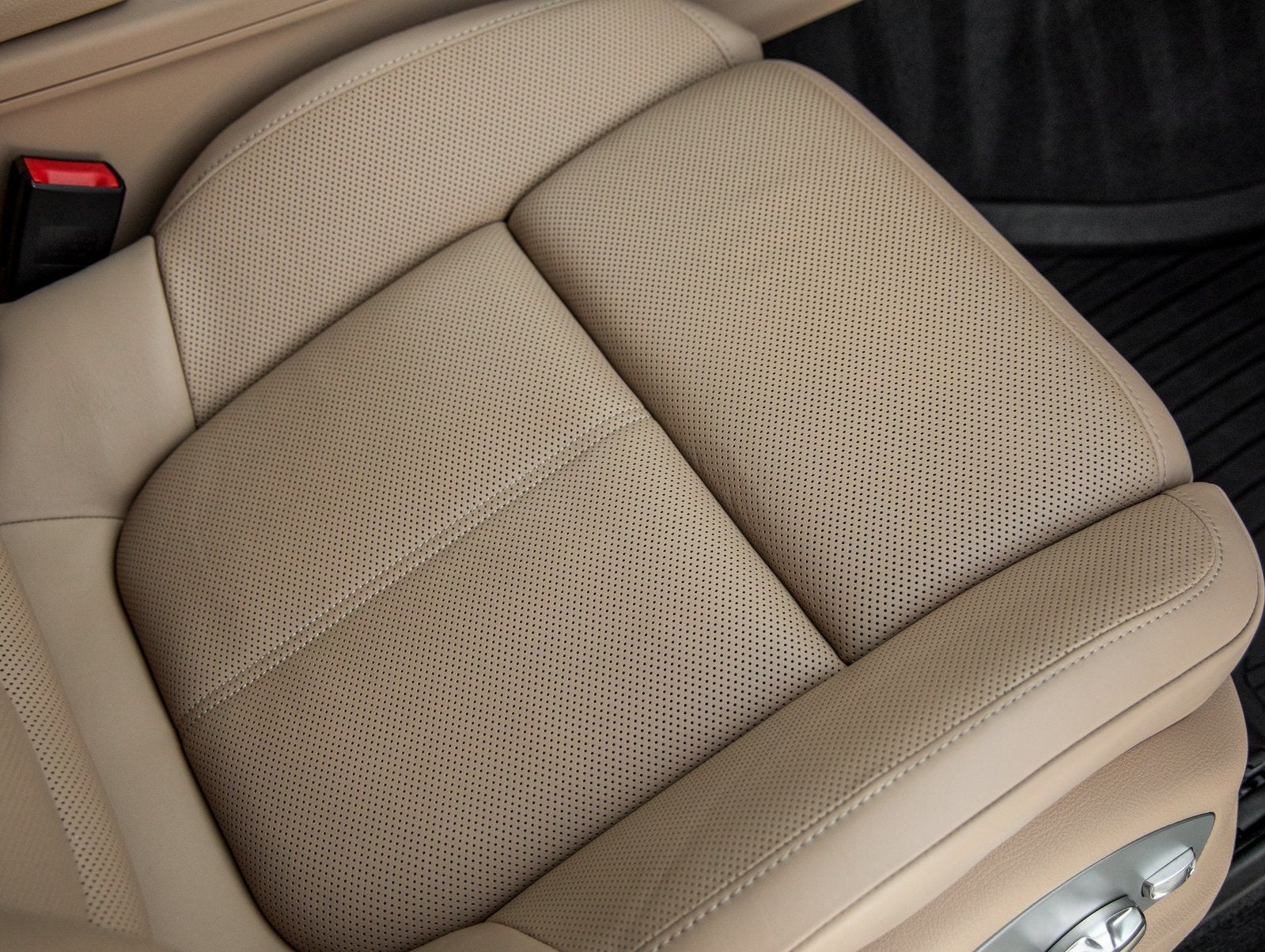 2023 Porsche Macan Macan (MY23)