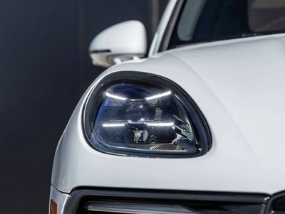 2023 Porsche Macan Macan (MY23)