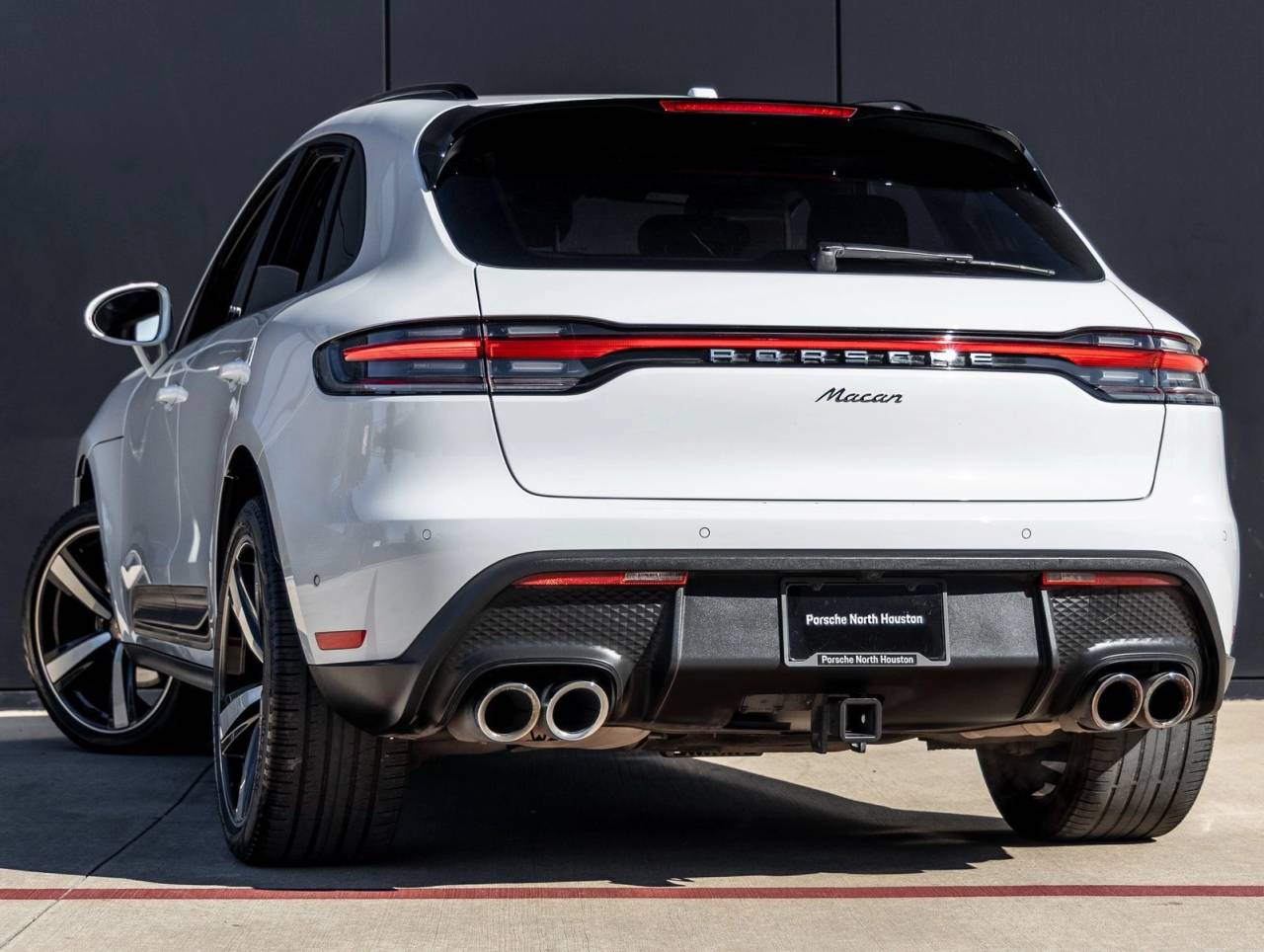 2023 Porsche Macan Macan (MY23)
