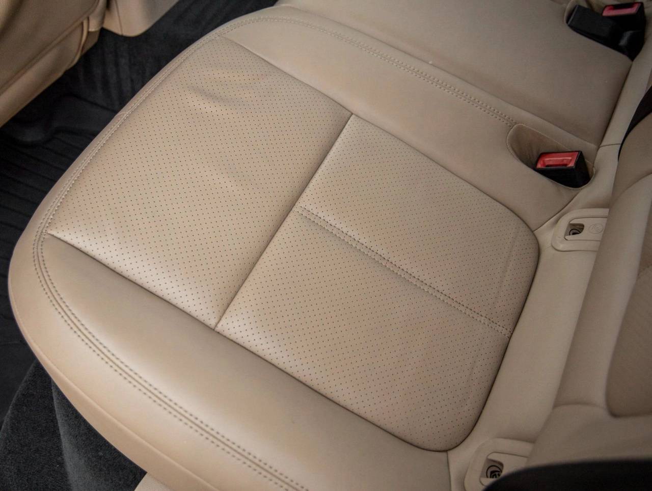 2023 Porsche Macan Macan (MY23)