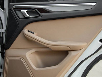 2023 Porsche Macan Macan (MY23)