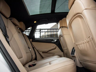 2023 Porsche Macan Macan (MY23)