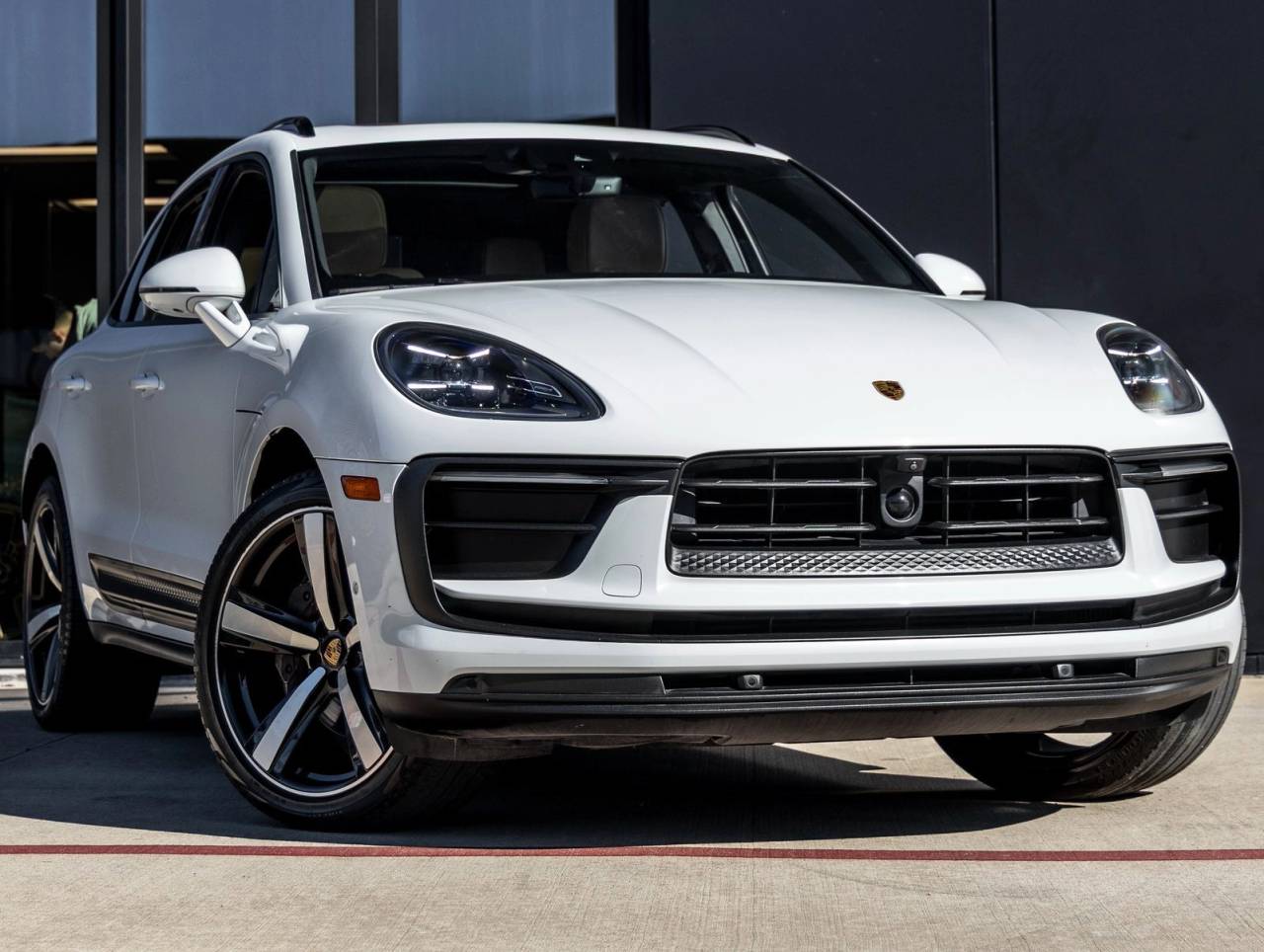 2023 Porsche Macan Macan (MY23)