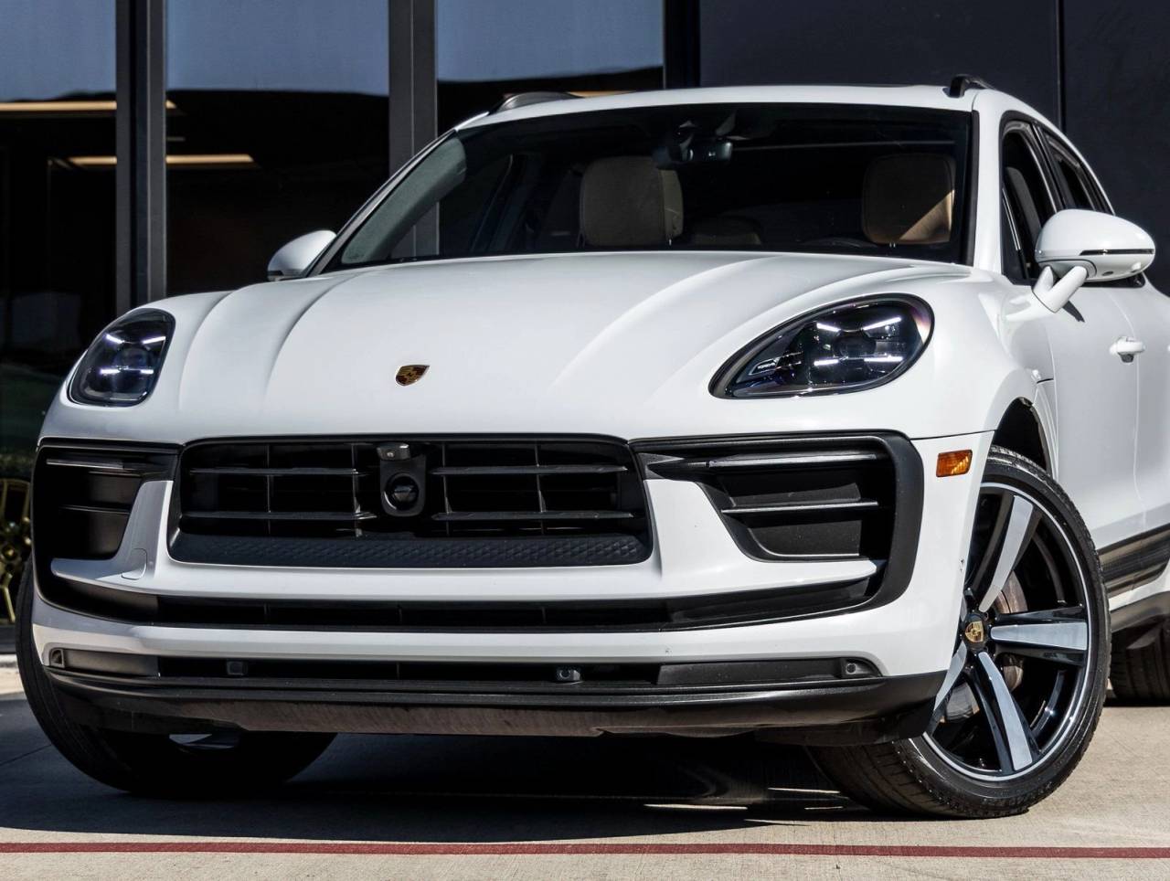 2023 Porsche Macan Macan (MY23)