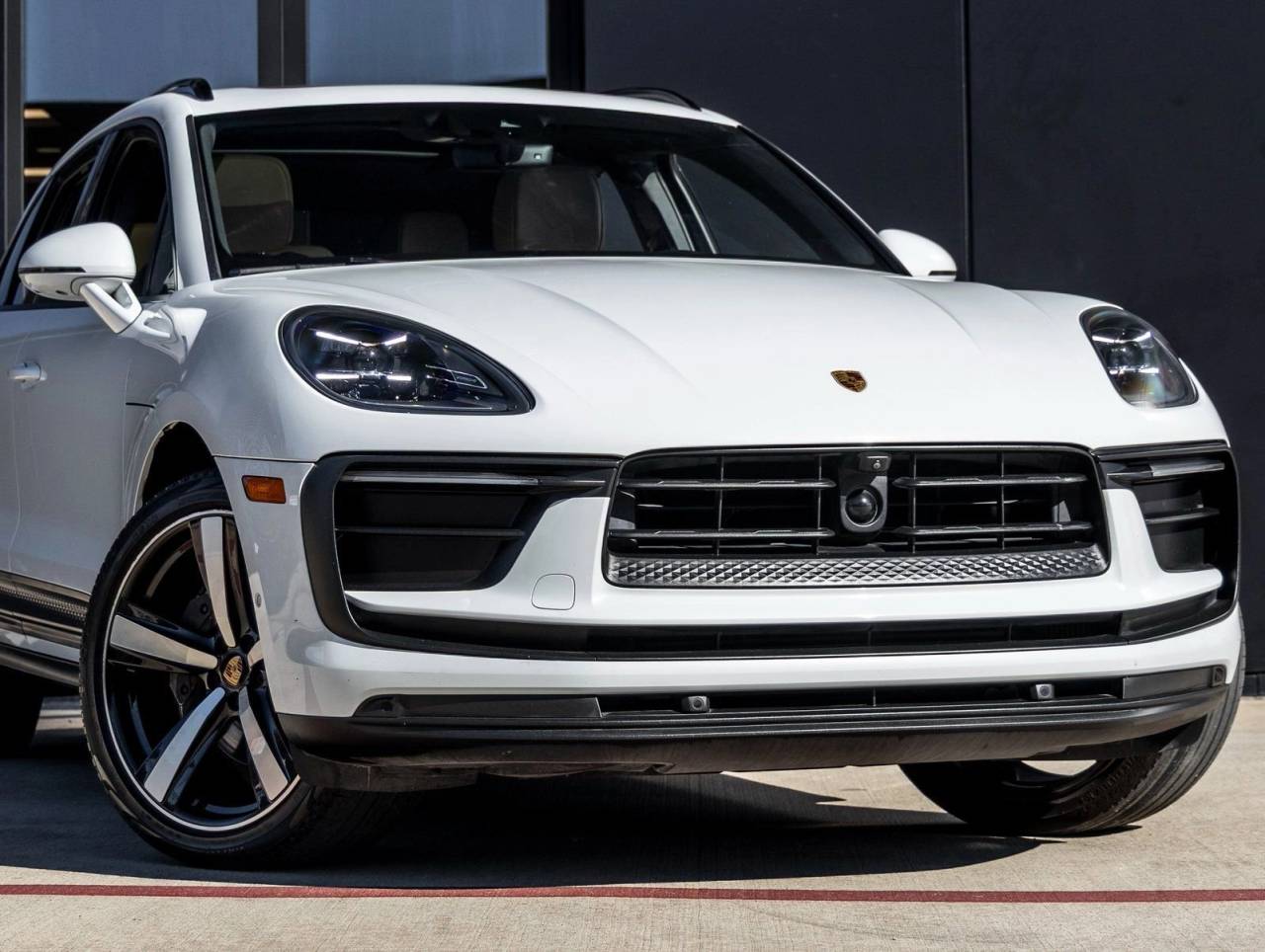 2023 Porsche Macan Macan (MY23)