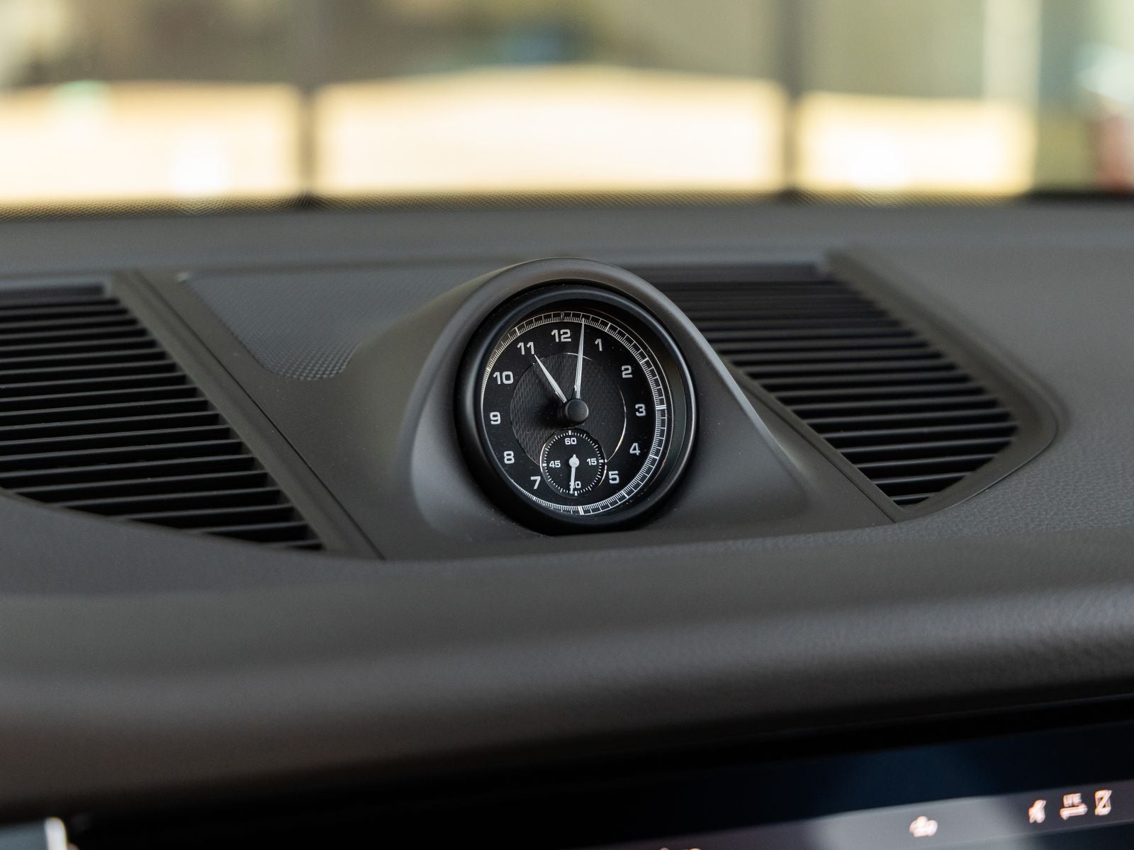 2023 Porsche Macan Macan (MY23)