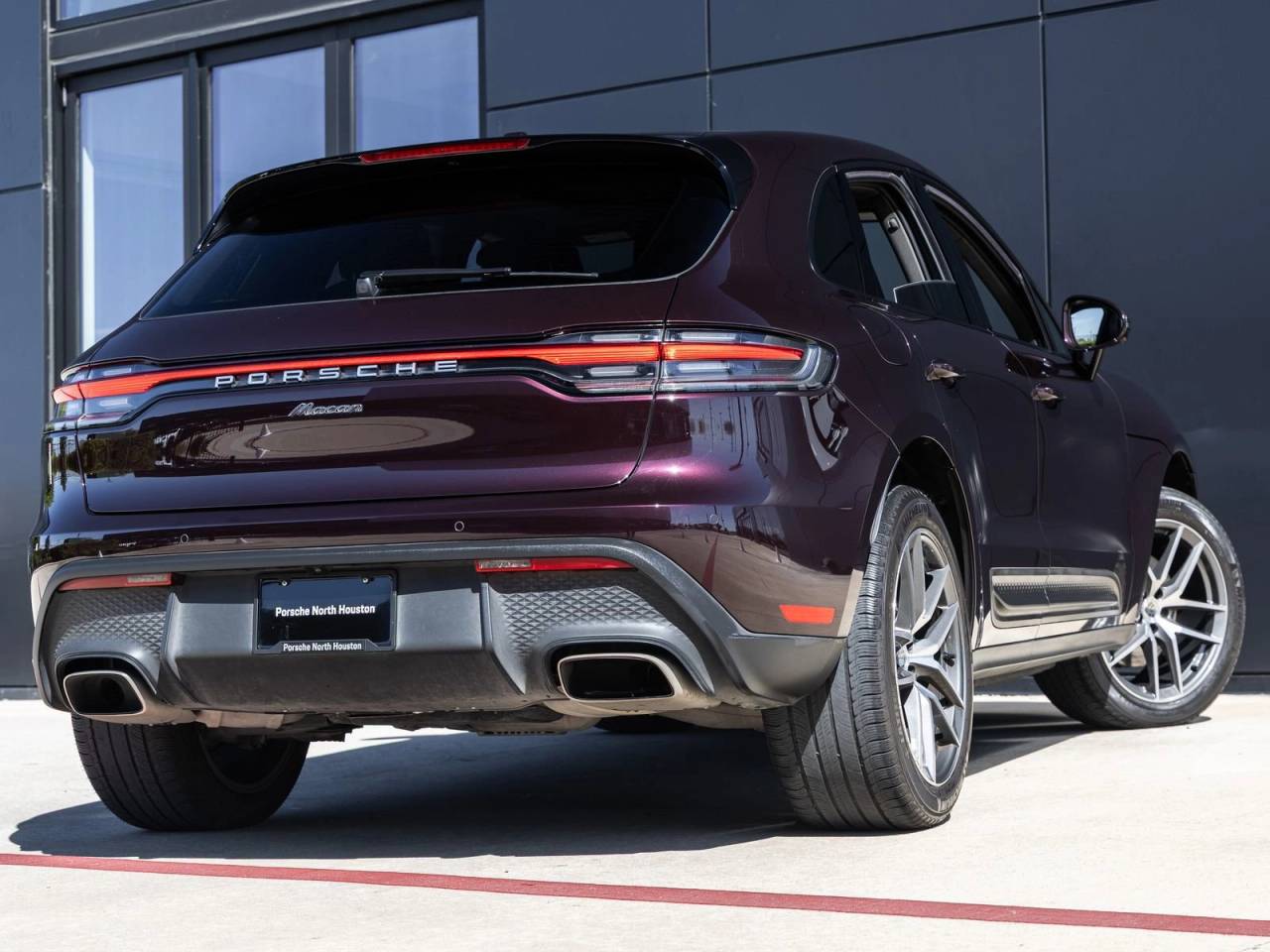 2023 Porsche Macan Macan (MY23)