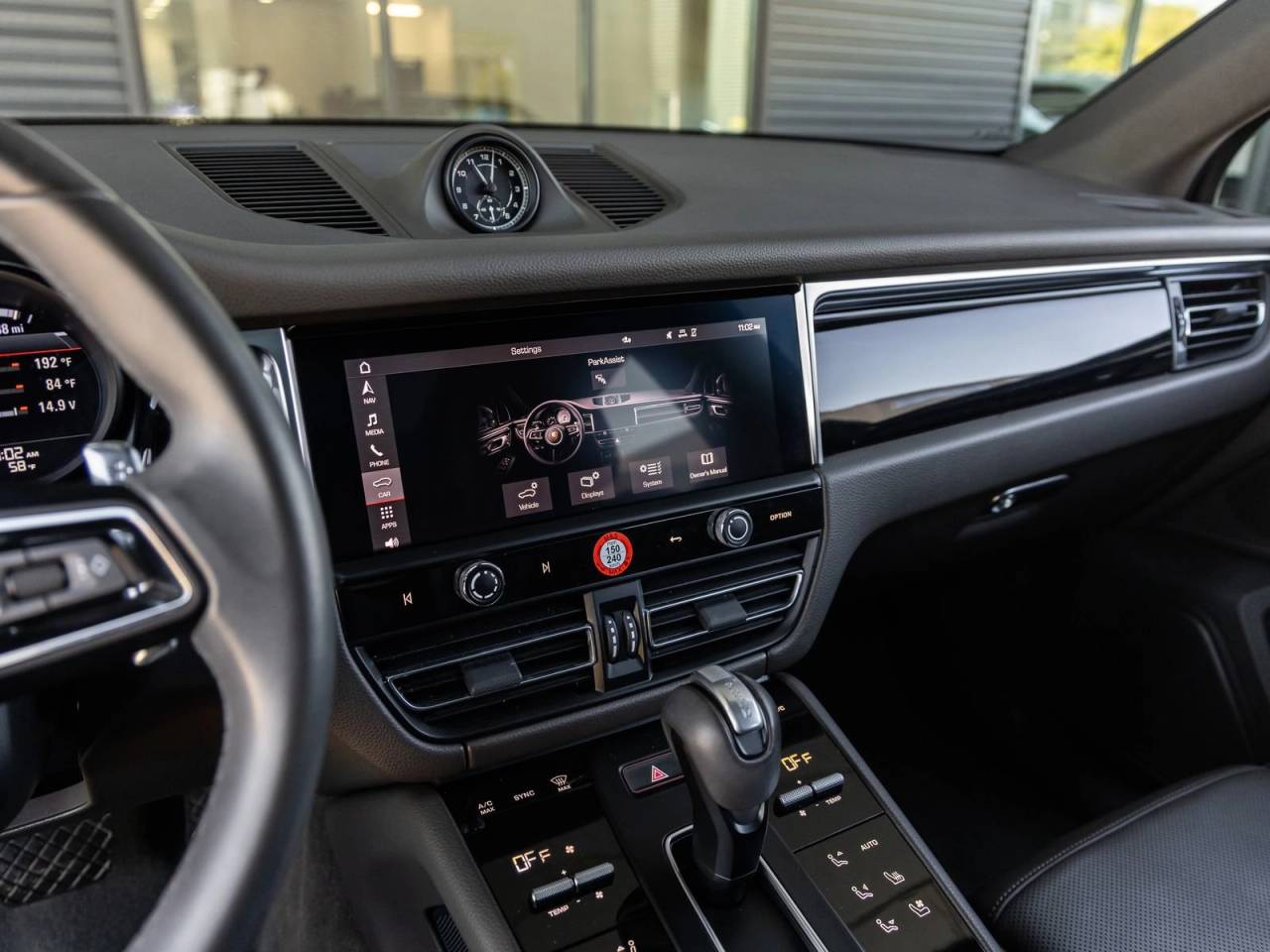 2023 Porsche Macan Macan (MY23)