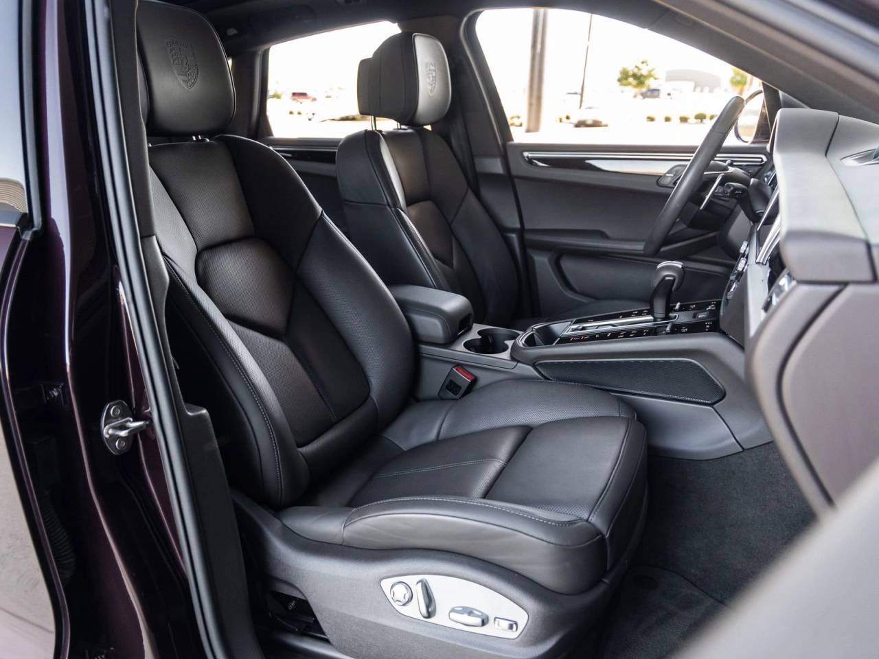 2023 Porsche Macan Macan (MY23)