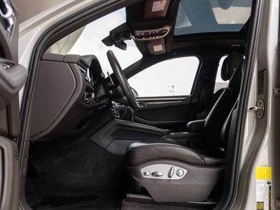 2023 Porsche Macan Macan