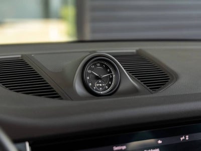 2023 Porsche Macan Macan