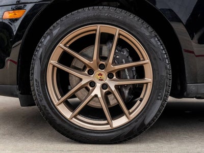 2023 Porsche Macan Macan (MY23)