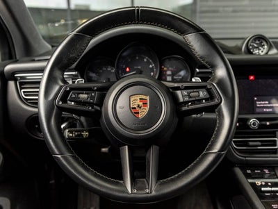 2023 Porsche Macan Macan (MY23)
