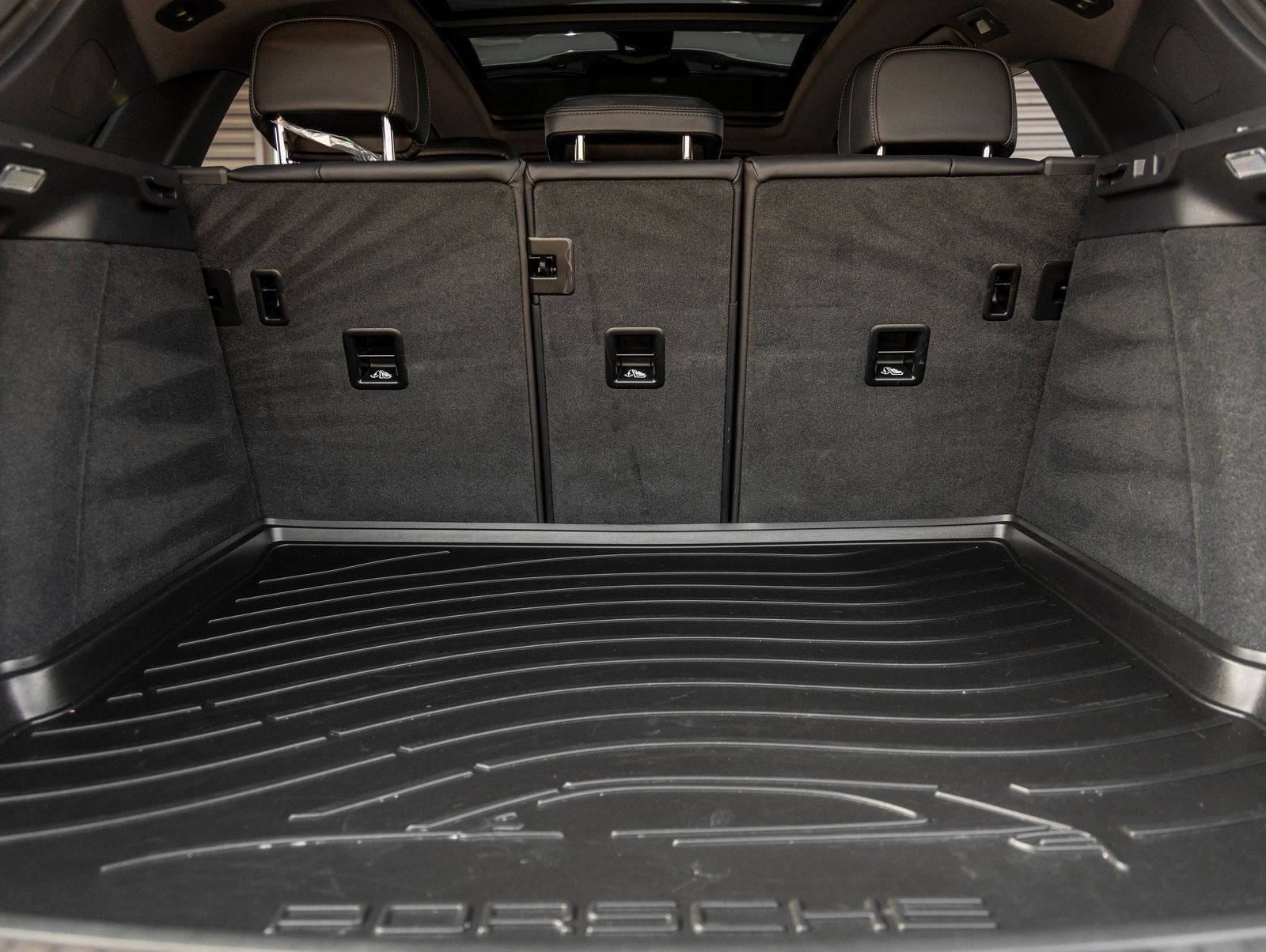 2025 Porsche Macan Macan