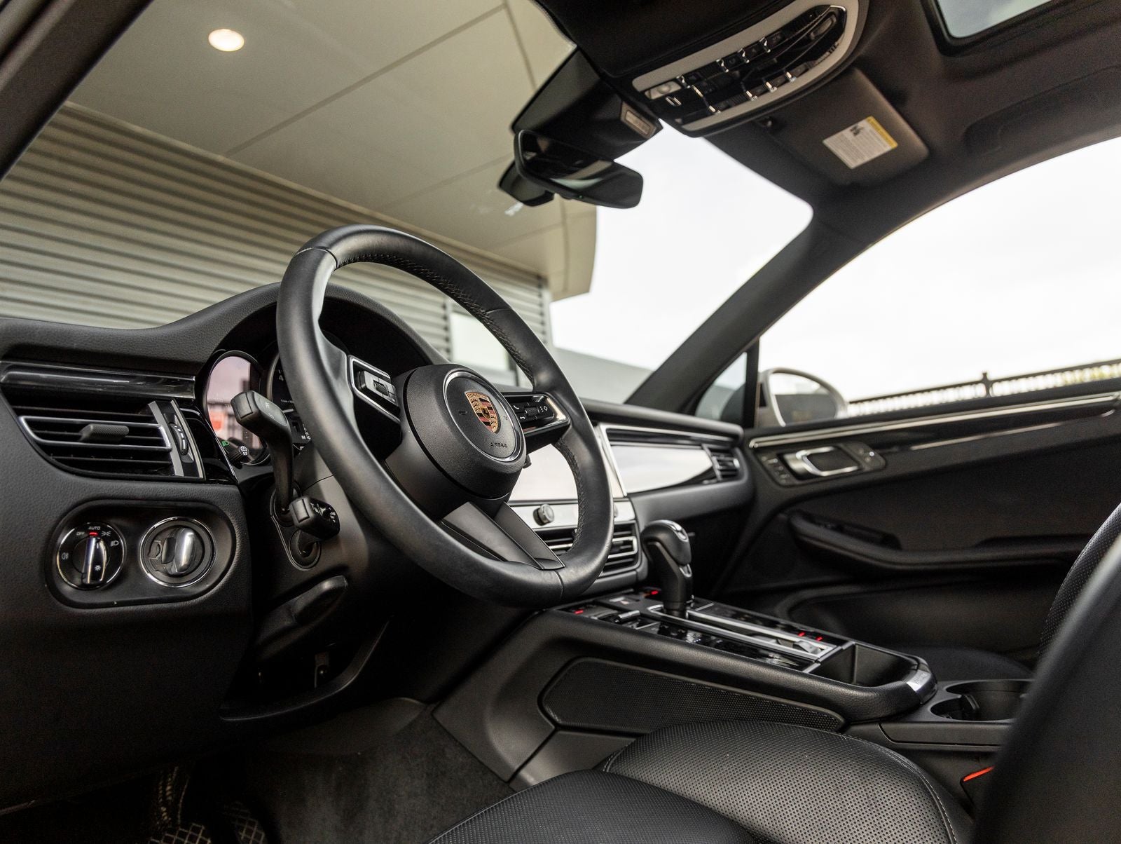 2025 Porsche Macan Macan