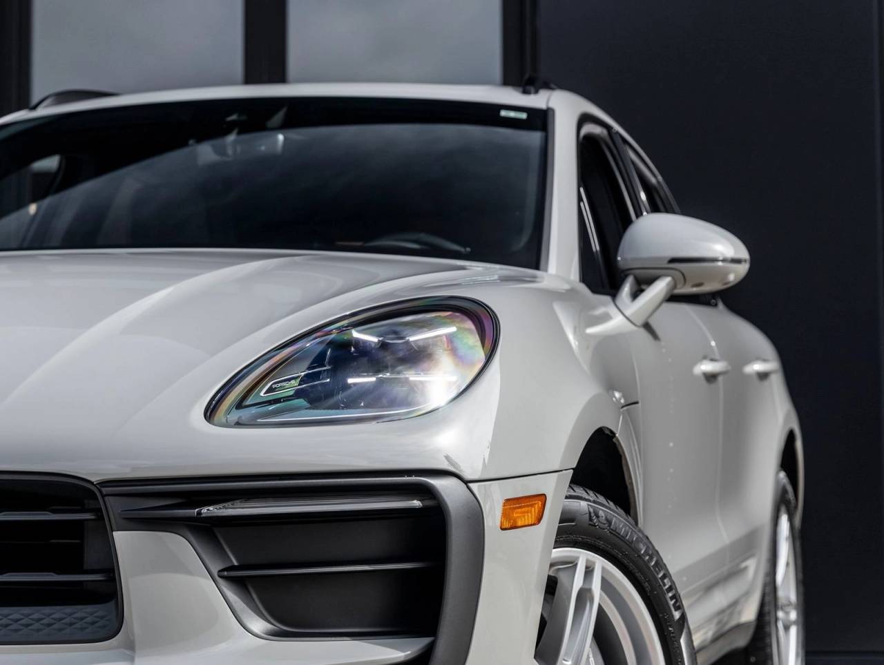 2025 Porsche Macan Macan