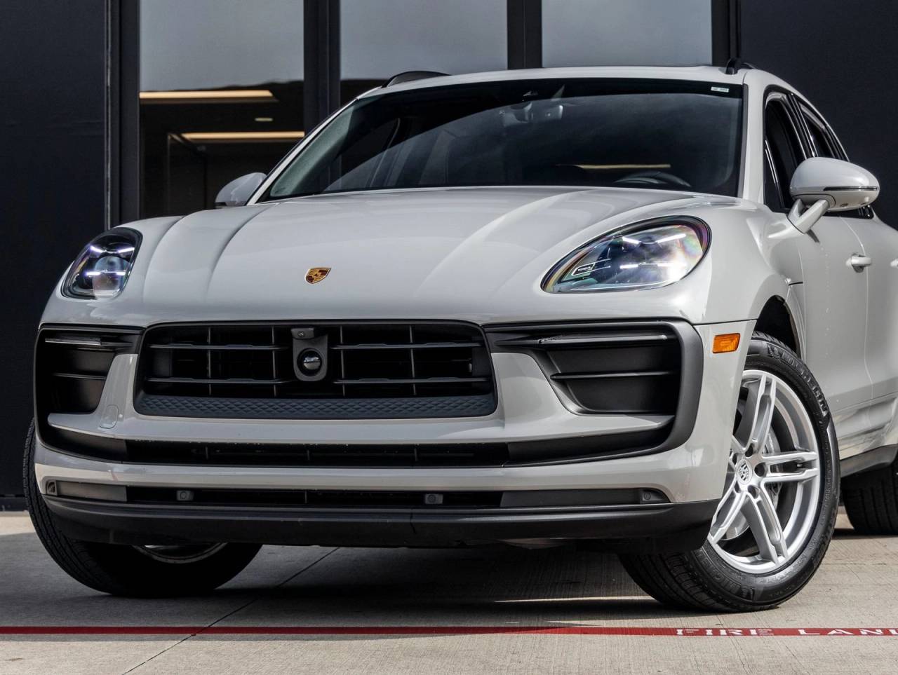 2025 Porsche Macan Macan